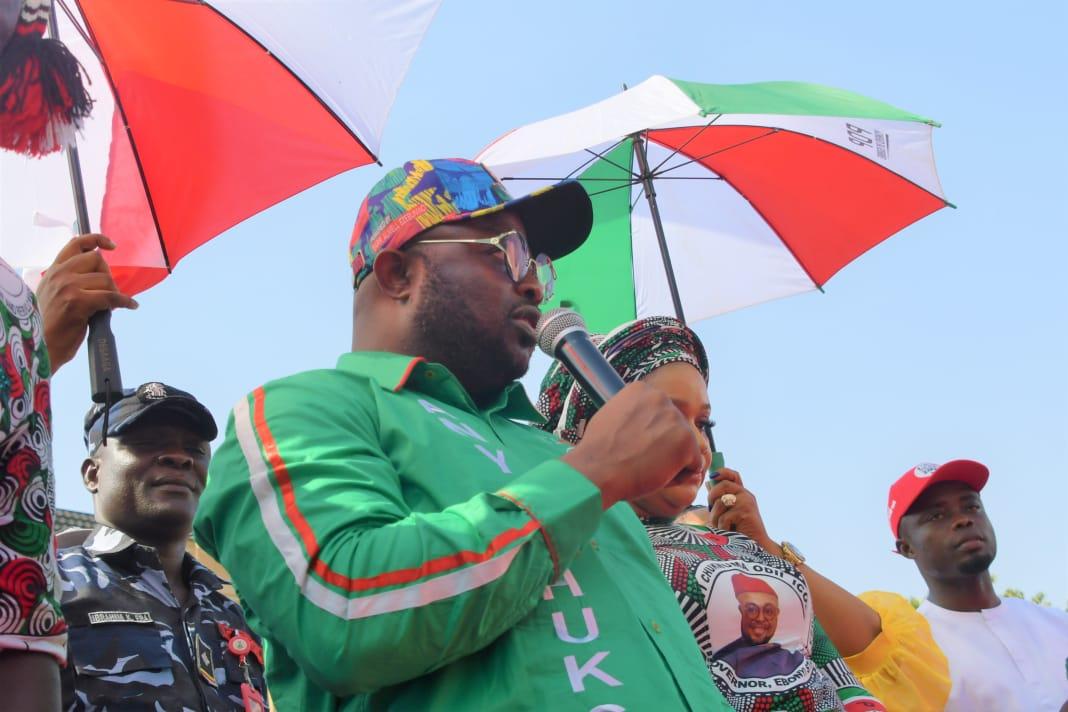 2023: How 200 APC members defected to PDP in Ebonyi