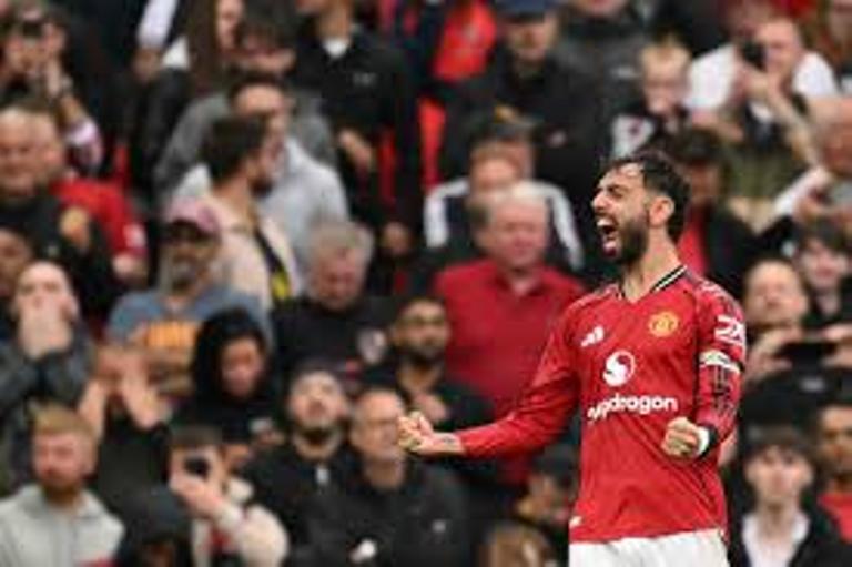 Manchester United beat Burnley 3-2